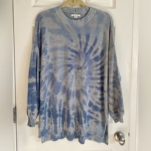 American Eagle tunic style sweater in tie dye design. Size- Medium
